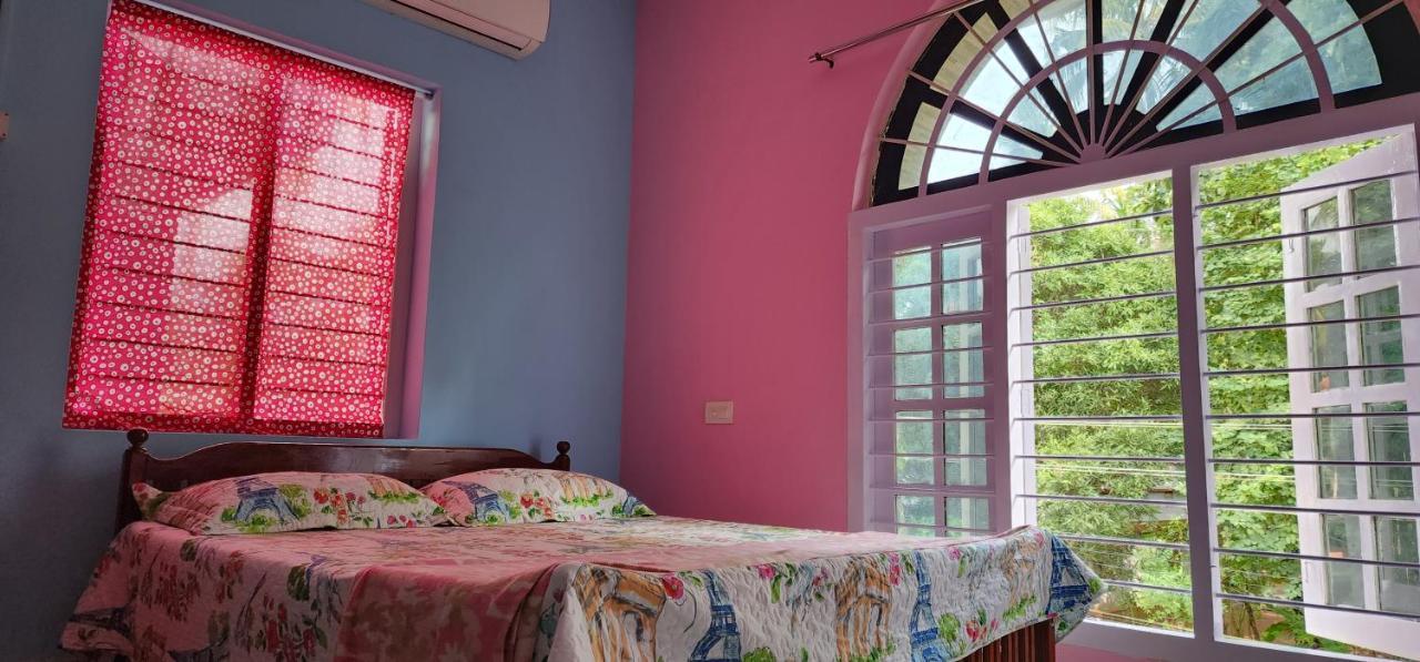 Jj'S White House Hotel Thrissur Luaran gambar